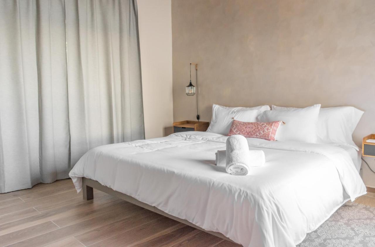 Tradewinds Apartments Simpson Bay Ngoại thất bức ảnh
