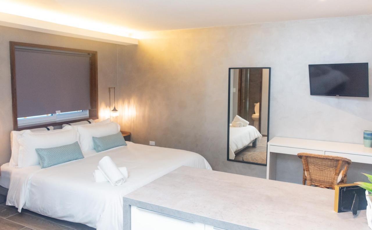 Tradewinds Apartments Simpson Bay Ngoại thất bức ảnh