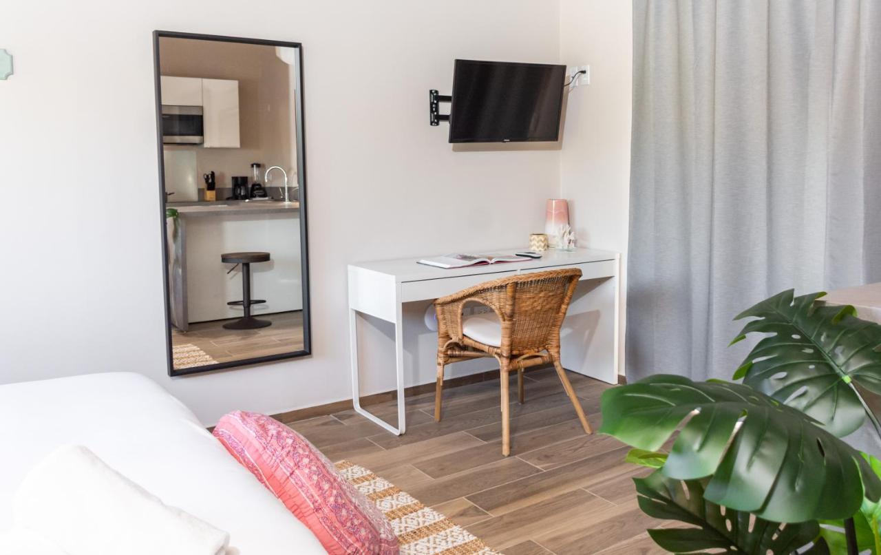 Tradewinds Apartments Simpson Bay Ngoại thất bức ảnh