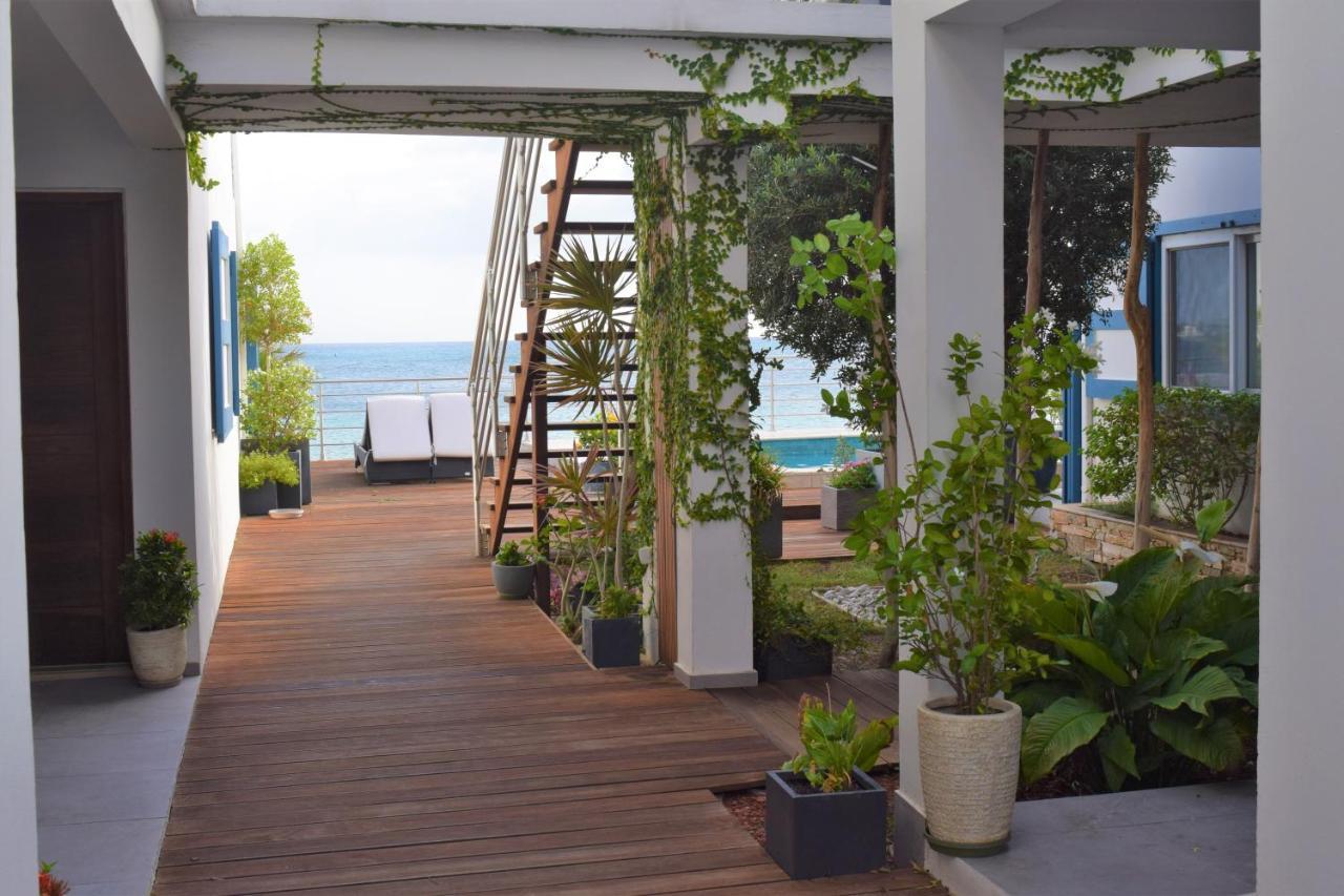 Tradewinds Apartments Simpson Bay Ngoại thất bức ảnh