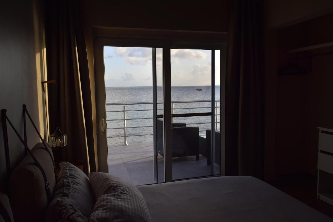 Tradewinds Apartments Simpson Bay Ngoại thất bức ảnh